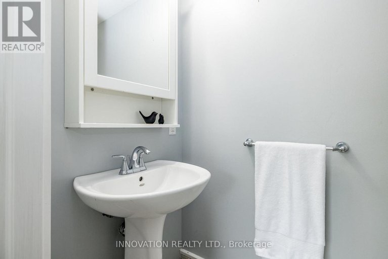 29086232/274-woodfield-drive/tanglewood/ottawa/ontario/K2G3W9_9