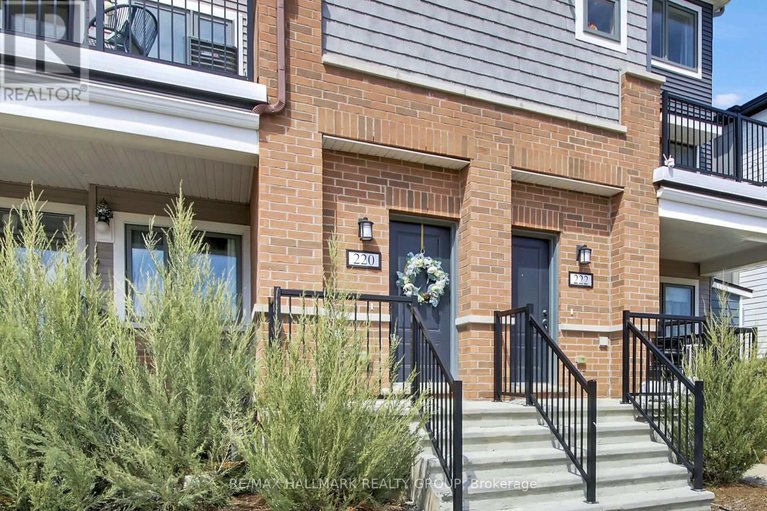 29641678/220-pilot-private/emerald-meadowstrailwest/ottawa/ontario/K2V0S4_2