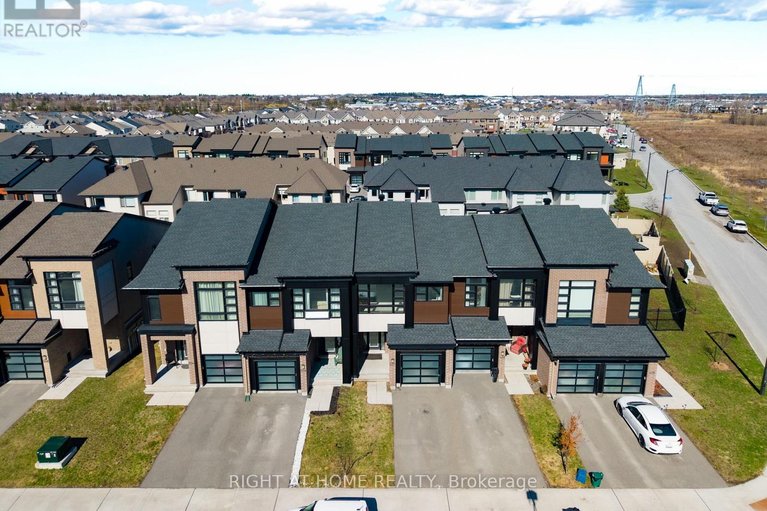 29632848/500-triangle-street/emerald-meadowstrailwest/ottawa/ontario/K2V0M8_32