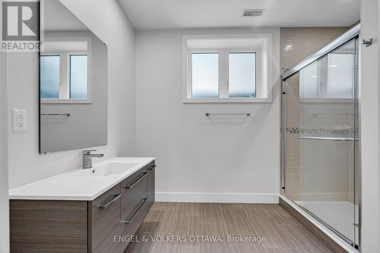 27931085/231-daniel-avenue/ottawa-westtunneys-pasture/ottawa/ontario/K1Y0C7_48