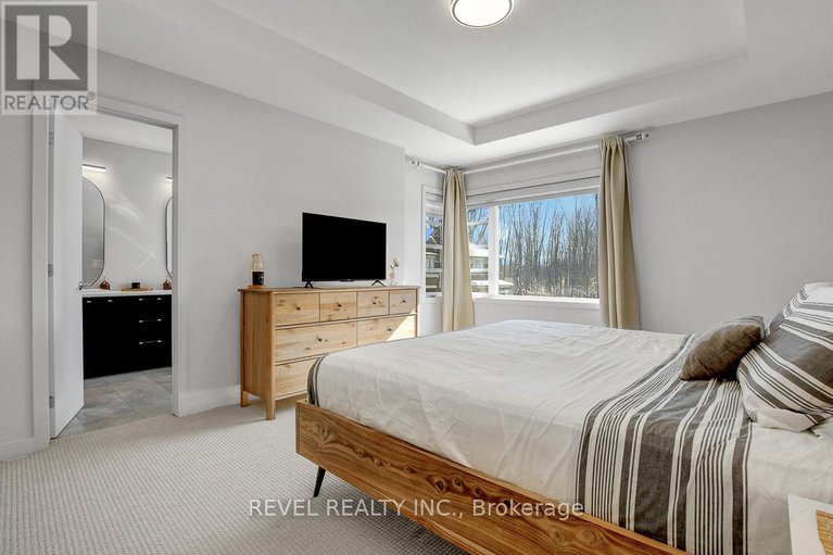 29397994/870-quartet-avenue/riverside-southgloucester-glen/ottawa/ontario/K1X0C6_17