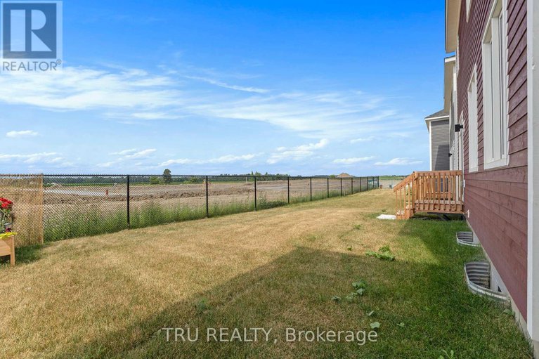 28628636/531-oldenburg-avenue/btwn-franktown-rd-fallowfield-rd/ottawa/ontario/K0A2Z0_30