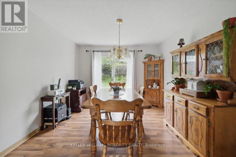 28473726/1954-catherine-street/town-of-rockland/clarence-rockland/ontario/K4K1H6_10