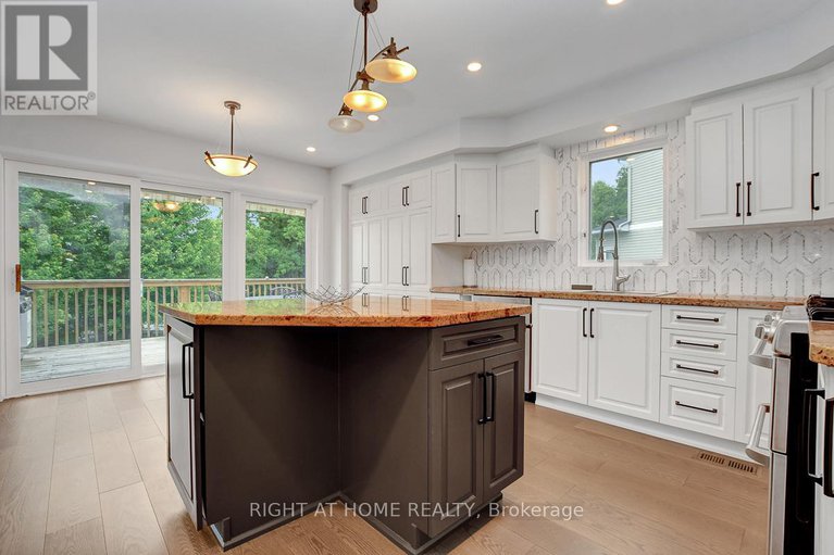 28499567/498-landswood-way/stittsville-south/ottawa/ontario/K2S0A5_20