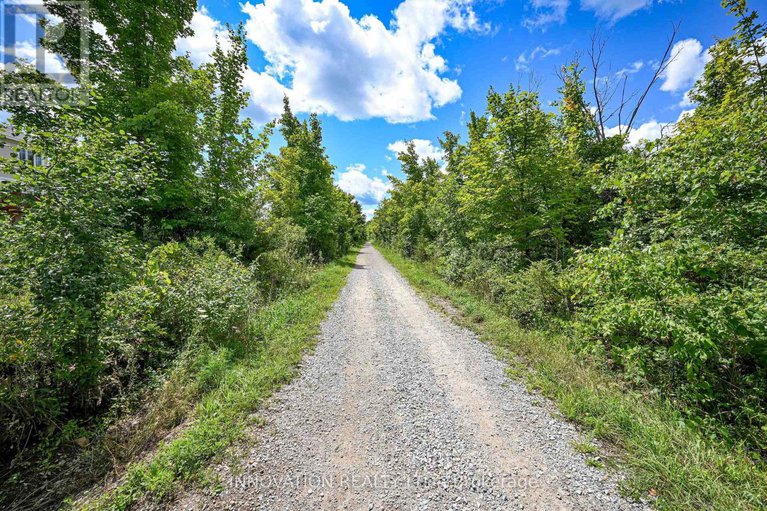 29322126/4-staples-boulevard/smiths-falls/smiths-falls/ontario/K7A0A2_29