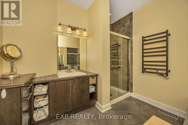 29397622/46-marsh-sparrow-private/morgans-grantsouth-march/ottawa/ontario/K2K3P2_16