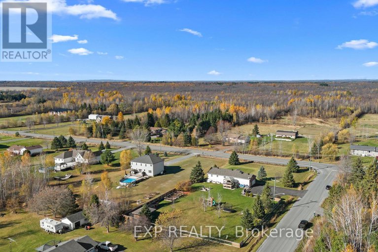 29192909/108-st-thomas-road/russell-twp/russell/ontario/K0A3H0_37