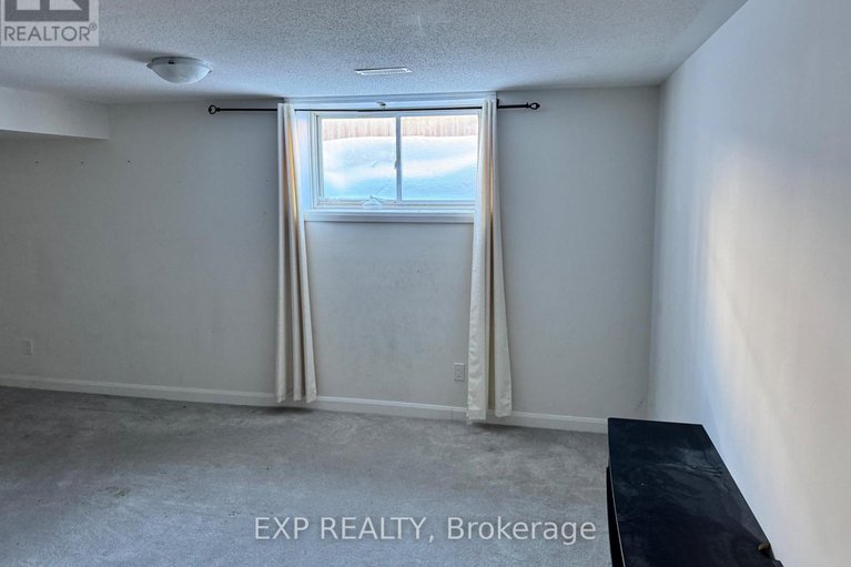 29303296/2063-caltra-crescent/half-moon-bay/ottawa/ontario/K2J6V4_20