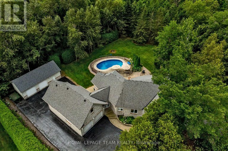 29638878/6196-deermeadow-drive/greely/ottawa/ontario/K4P1M9_7