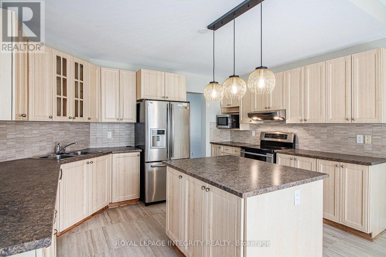 28953001/324-branthaven-street/avalon-east/ottawa/ontario/K4A0H1_15