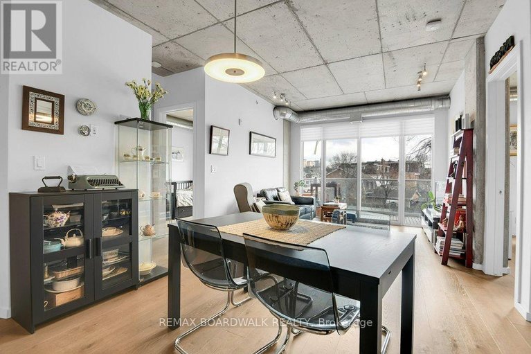 29606722/402-1000-wellington-st-street-w/hintonburg/ottawa/ontario/K1Y2X9_19