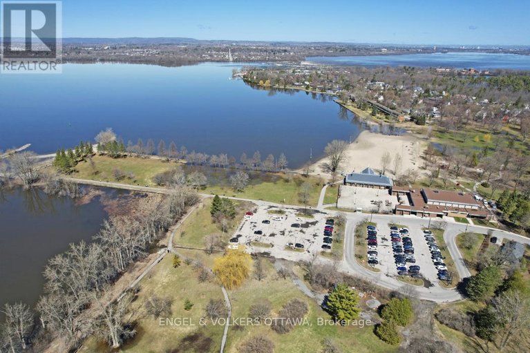 29634427/72-scrivens-street/britannia/ottawa/ontario/K2B6H1_16