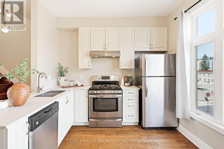 29582619/290-cambridge-street-n/west-centre-town/ottawa/ontario/K1R0B4_21