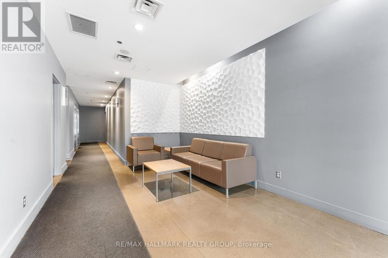 29240136/903-180-york-street/lower-townbyward-market/ottawa/ontario/K1N1J6_4