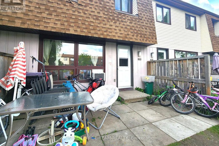 28396854/b-25-bertona-street/craig-henrywoodvale/ottawa/ontario/K2G4G7_23