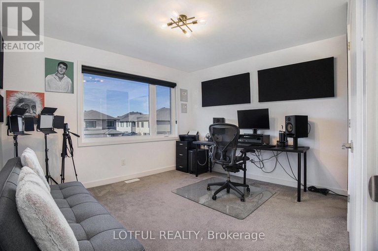 29475387/522-ascender-avenue/mer-bleuebradley-estatesanderson-park/ottawa/ontario/K1W0R6_25