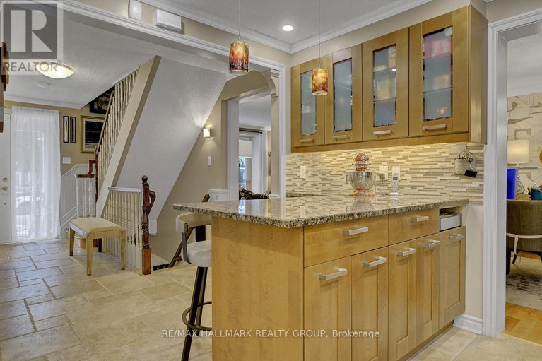 29127828/1865-elmridge-drive/beacon-hill-south/ottawa/ontario/K1J8G7_18