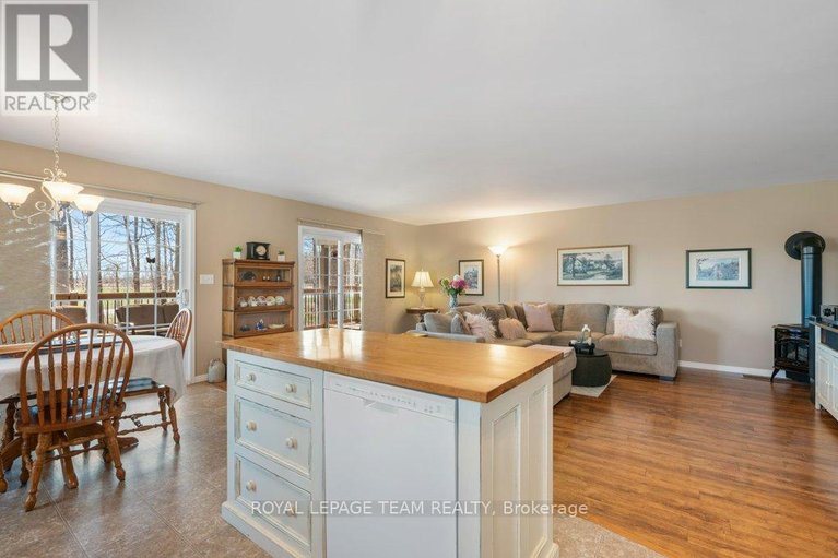 29675450/15065-concession-3-4-road/finch/north-stormont/ontario/K0C1K0_13