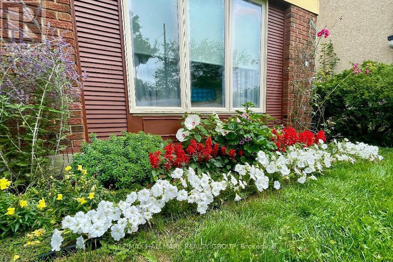 29249200/3407-mccarthy-road/hunt-clubwestern-community/ottawa/ontario/K1V9G6_29