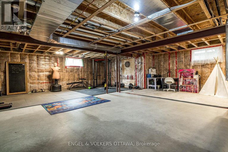 28516830/300-long-acres-street/bridlewood/ottawa/ontario/K2M0H1_47