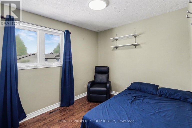 29417318/1408-eastcliffe-way/pineview/ottawa/ontario/K1B5H6_14