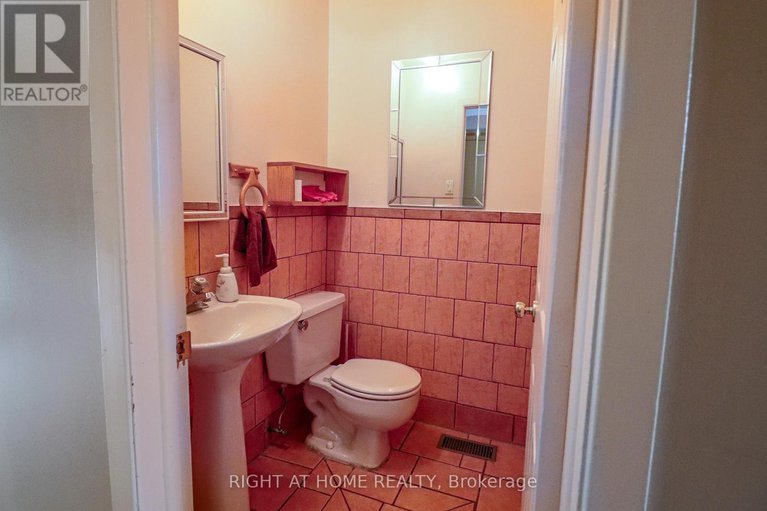 28688243/841-thorndale-drive/riverside-park-south/ottawa/ontario/K1V6Y1_10