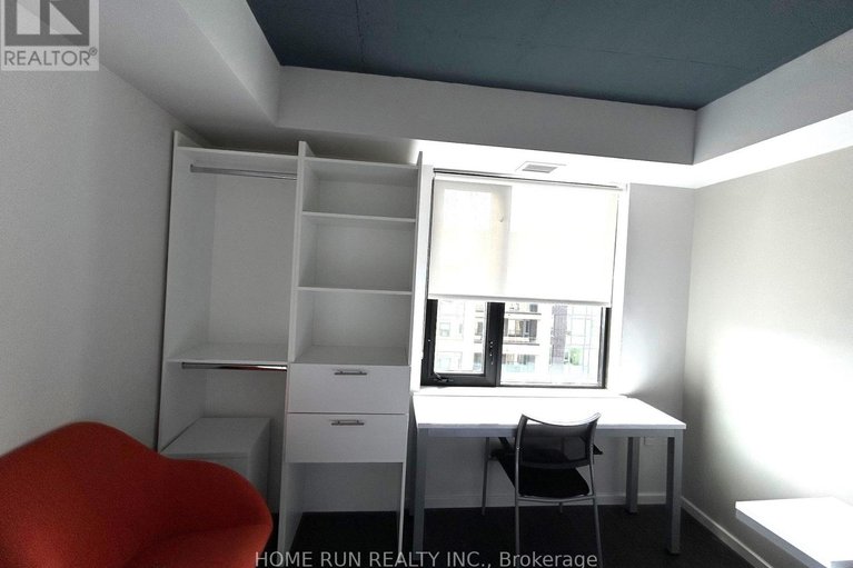 29414754/1817-105-champagne-avenue/west-centre-town/ottawa/ontario/K1S4P3_21