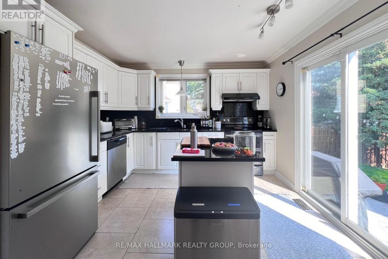 28748697/4-cadence-gate/bridlewood/ottawa/ontario/K2M1G9_11