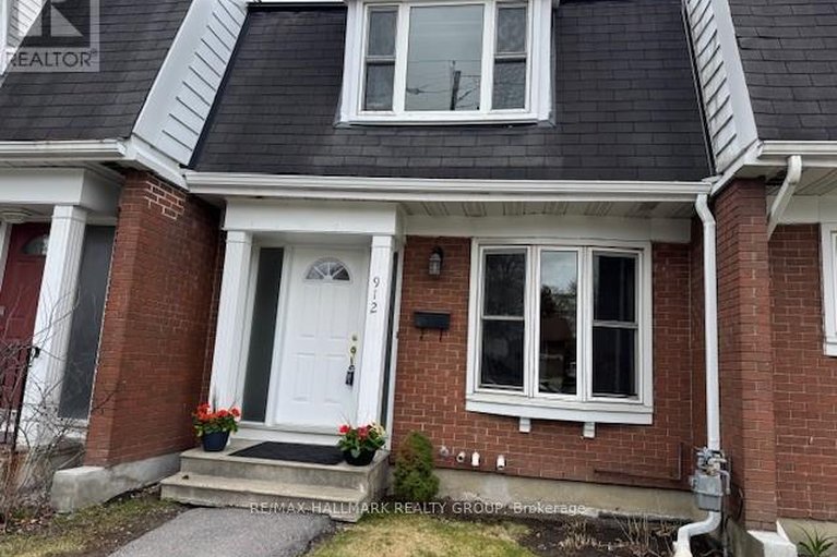29682895/912-dynes-road-s/carleton-square/ottawa/ontario/K2C0G8_1