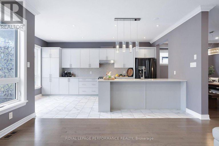 28913501/266-shinleaf-crescent/mer-bleuebradley-estatesanderson-park/ottawa/ontario/K1W0J2_13