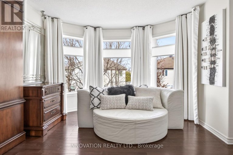 29496021/540-pine-vista-drive/springridgeeast-village/ottawa/ontario/K4A5A7_27