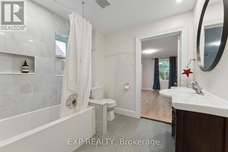 28332817/162-king-edward-avenue/lower-townbyward-market/ottawa/ontario/K1N7L3_8