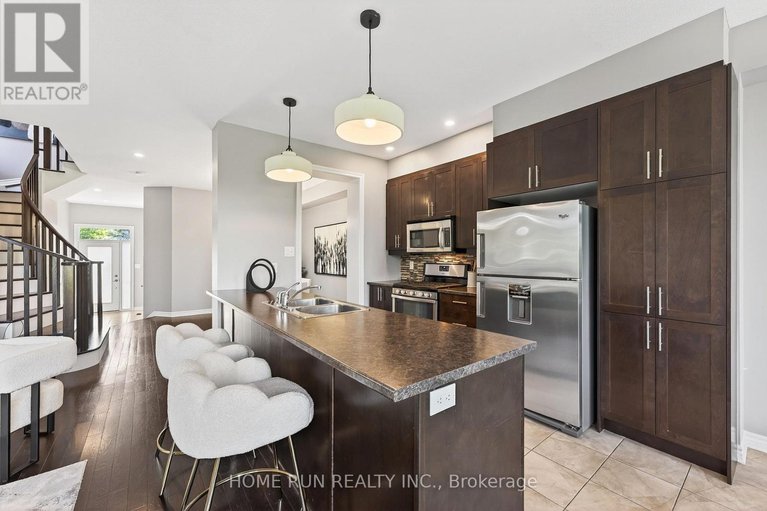 28858997/140-kinghaven-crescent/bridlewood/ottawa/ontario/K2M0C3_11