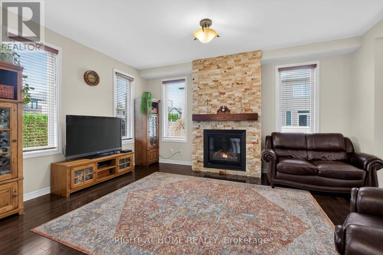 29683853/44-hawks-landing-crescent/stittsville-north/ottawa/ontario/K2S1W1_10