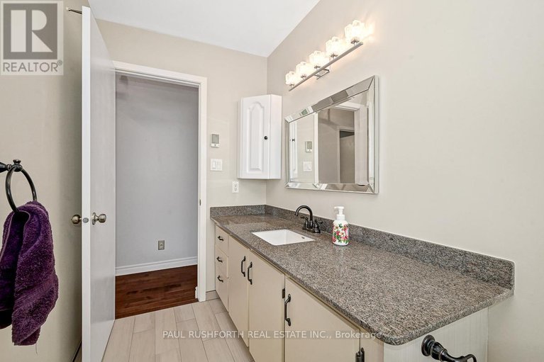 29401586/8-mac-storey-street/richmond/ottawa/ontario/K0A2Z0_23