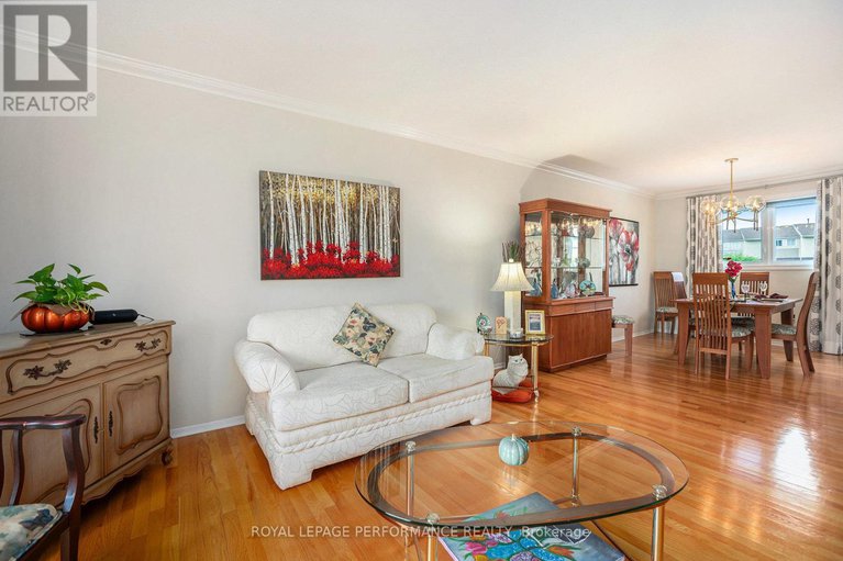 28777334/4362-whittaker-crescent/pineview/ottawa/ontario/K1B4P2_8