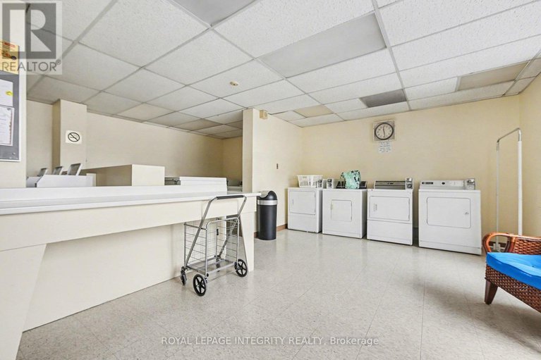 29302409/304-71-somerset-street-w/ottawa-centregolden-triangle/ottawa/ontario/K2P2G2_26