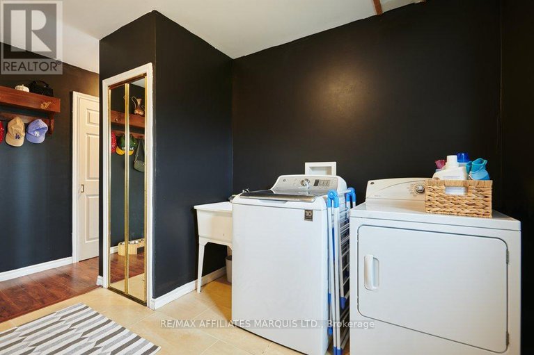 28879635/35-nevada-street/moose-creek/north-stormont/ontario/K0C1W0_25