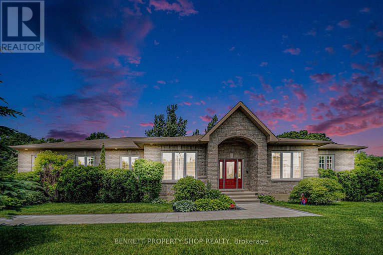 28526426/6535-empire-grove-street/greely/ottawa/ontario/K4P1G6_40
