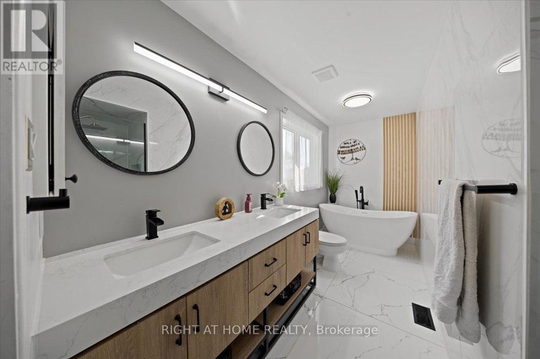 29532470/850-feather-moss-way/riverside-southgloucester-glen/ottawa/ontario/K1V1X2_32