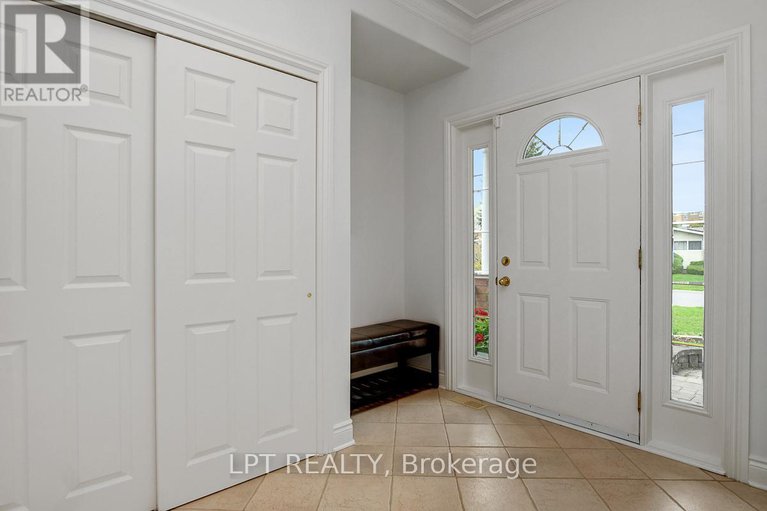 28311107/10a-ashburn-drive/borden-farmstewart-farmcarleton-heightsparkwood-hills/ottawa/ontario/K2E6N3_3