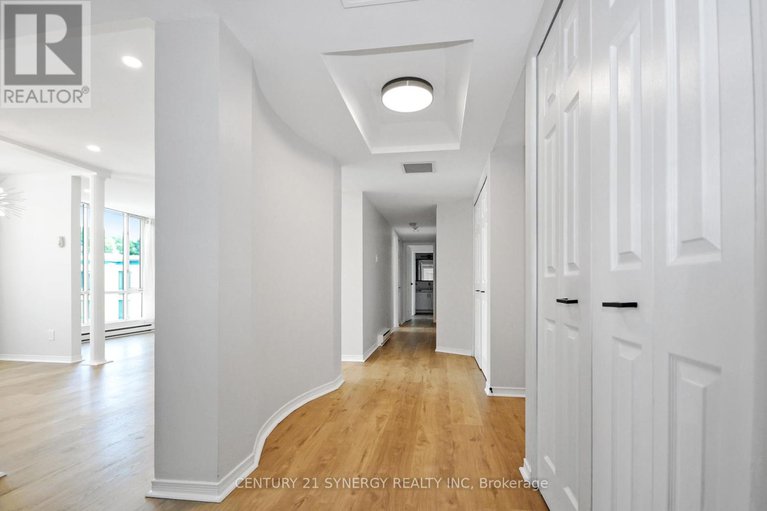 28944610/505-330-centrum-boulevard/bilberry-creekqueenswood-heights/ottawa/ontario/K1E3W2_20