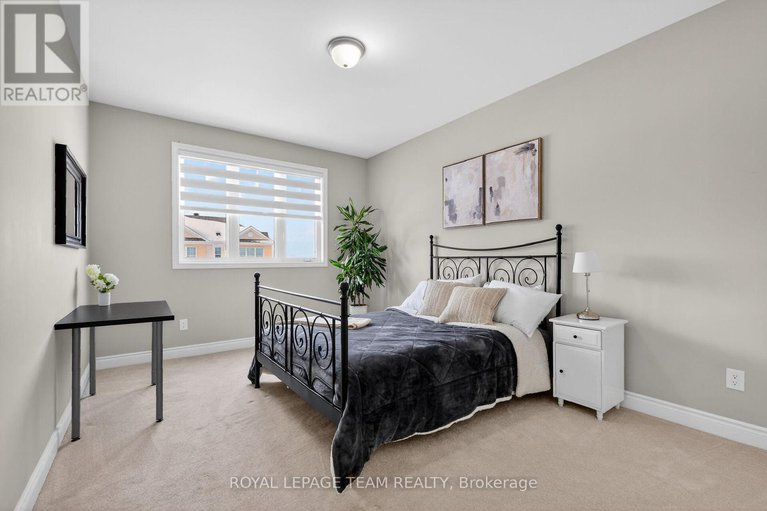 29368970/326-eucalyptus-circle/stittsville-north/ottawa/ontario/K2S1B9_34