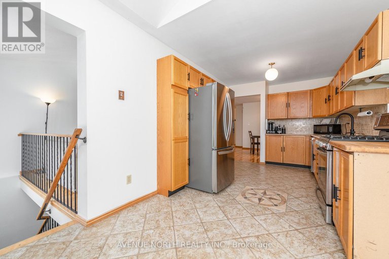 29251026/128-midsummer-terrace/queenswood-heights-south/ottawa/ontario/K1E3V3_21