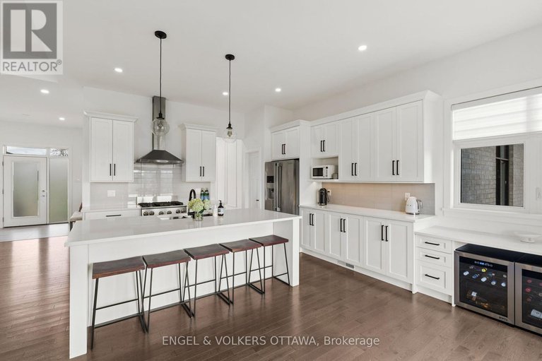 28348062/312-shoreway-drive-drive/greely/ottawa/ontario/K4P0G2_8