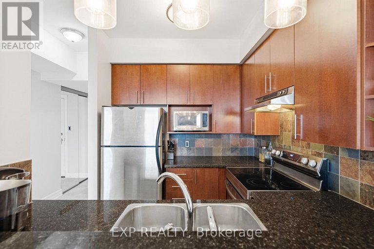 29479997/402-711-churchill-avenue/westborohampton-park/ottawa/ontario/K1Z5G6_13