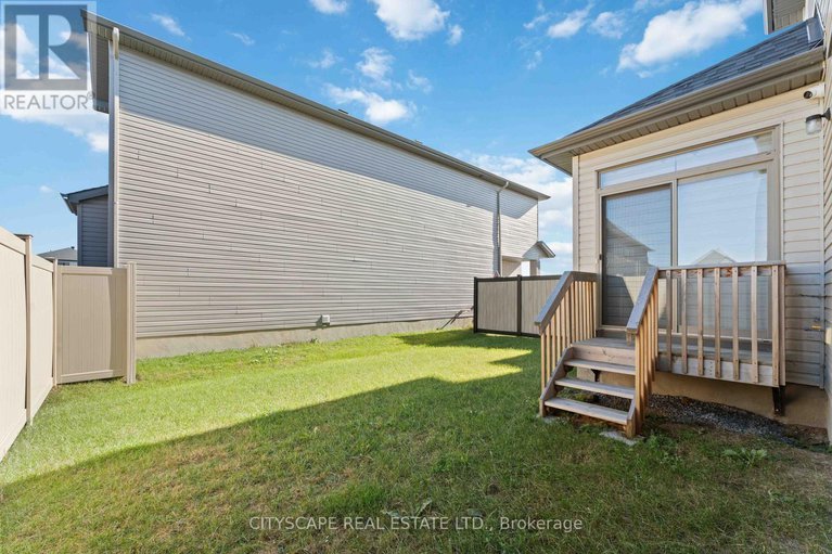 29294953/617-kenabeek-terrace/riverside-southgloucester-glen/ottawa/ontario/K4M0B3_47