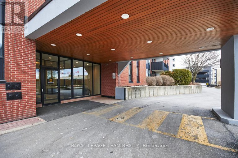 28892273/113-2951-riverside-drive/mooneys-bayriverside-park/ottawa/ontario/K1V8W6_2