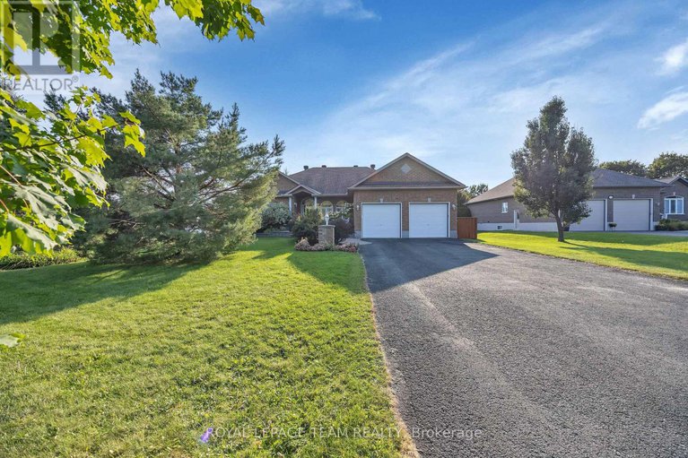 28801638/1426-spartan-grove-street/greely/ottawa/ontario/K4P1R6_2