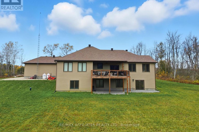 29020613/665-drummond-5b-concession/drummond-n-elmsley-drummond-twp/drummondnorth-elmsley/ontario/K7H3C8_29